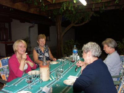 guy prend la photo